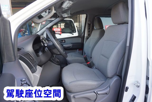 (8人座) 2020年 現代史塔瑞斯客貨兩用車 / 100%全車原鈑件.附安卓機.導航. 零頭款.可全額貸款  第10張相片