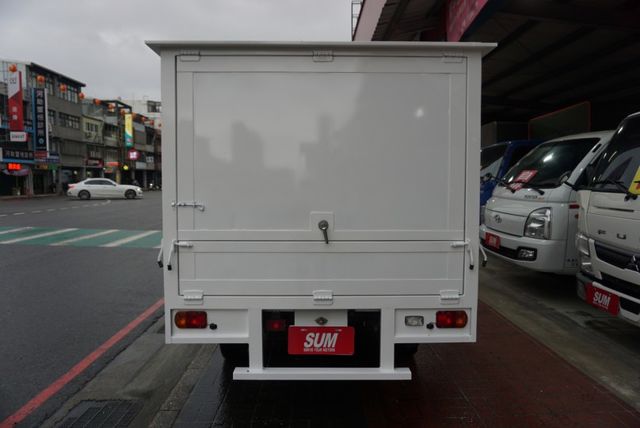 (稀有自排) 2021年 得利卡纖維廂 /車廂可側掀.附定速.全車水噹噹.零頭款.可全額貸款  第7張相片