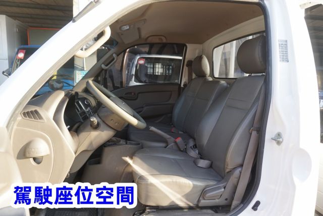 (稀有自排.附2.5尺升降尾門) 2021年 現代小霸王貨車 / 100%全車原鈑件. 零頭款.可全貸  第11張相片