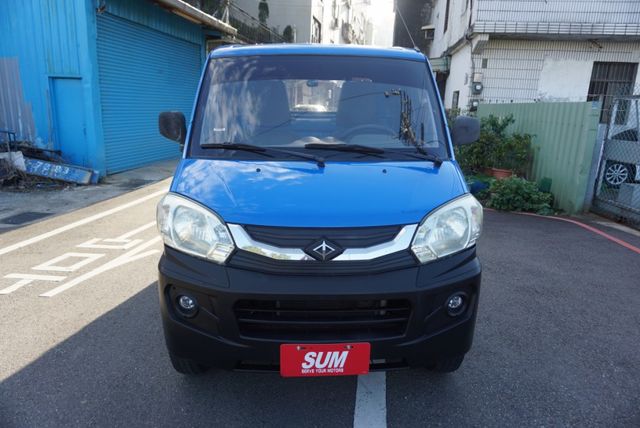 (白鐵斗.附2.5尺升降尾門) 2014年 菱利貨車 / 全車水噹噹. 零頭款.可全額貸款  第3張相片