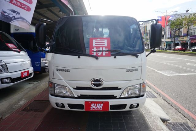 (稀有自排.附3尺尾門) 2021 HINO 11尺半貨車 / 100%全車原鈑件 .附4路行車紀錄器. 零頭款.可全貸  第3張相片