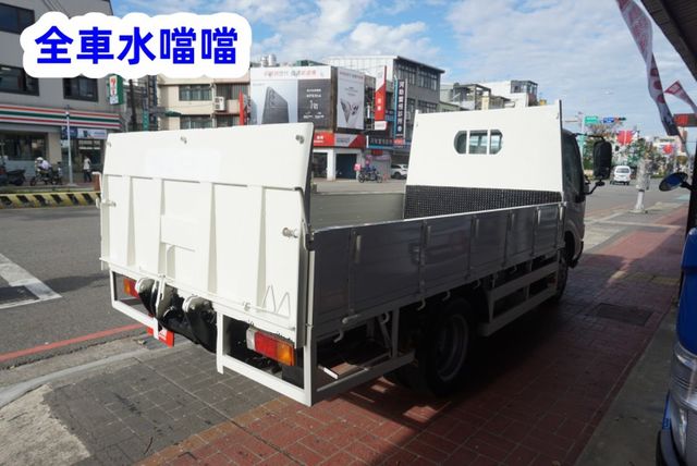 (稀有自排.附3尺尾門) 2021 HINO 11尺半貨車 / 100%全車原鈑件 .附4路行車紀錄器. 零頭款.可全貸  第7張相片