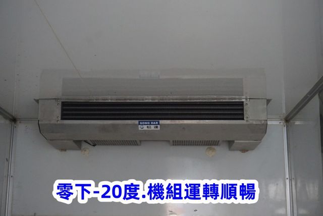(只跑1萬多.稀有自排.附4尺升降尾門) 2024年 堅達11尺半冷凍車 / 附4路.零頭款.可全貸  第12張相片