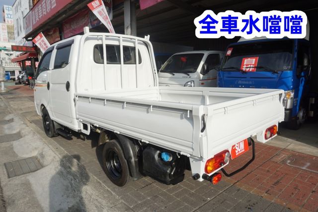 (只跑2萬多.稀有自排.6人座) 2024年 現代小霸王雙廂貨車 / 100%全車原鈑件. 零頭款.可全額貸款  第5張相片
