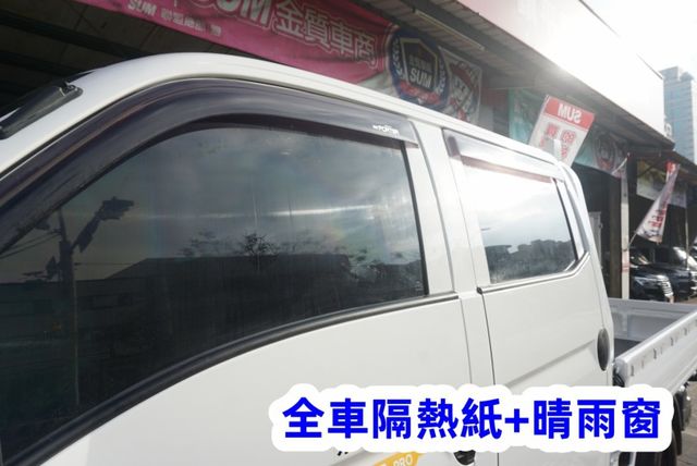 (只跑2萬多.稀有自排.6人座) 2024年 現代小霸王雙廂貨車 / 100%全車原鈑件. 零頭款.可全額貸款  第9張相片