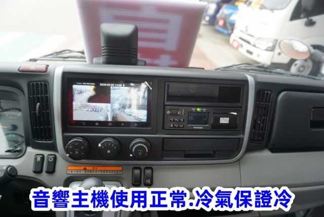 (只跑1萬多.稀有自排.附4.5尺尾門) 2023年 堅達14尺貨車 / 100%全車原鈑件. 零頭款.可全額貸款  第14張相片