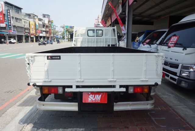 2022 HINO11尺半貨車 / 100%全車原鈑件.附4路 /零頭款.可全額貸款  第6張相片