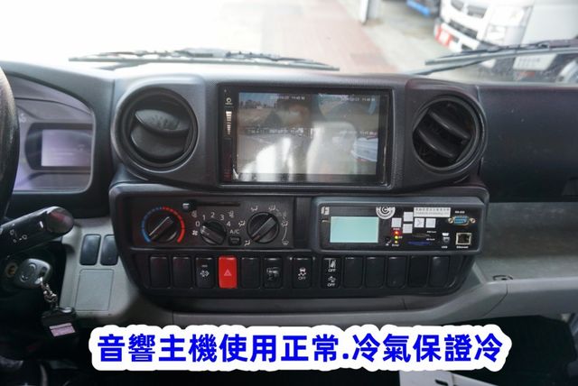 2022 HINO11尺半貨車 / 100%全車原鈑件.附4路 /零頭款.可全額貸款  第13張相片