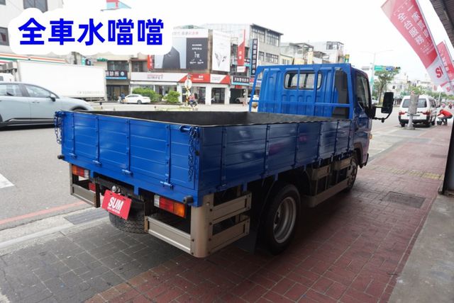 (只跑5萬多) 2020年 堅達10尺半貨車 / 全車水噹噹.附4路行車紀錄器/ 零頭款.可全額貸款  第7張相片