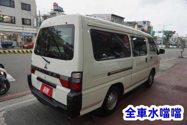 (稀有自排.8人座) 2021年 得利卡客貨兩用車 / 全車水噹噹 / 三排座椅.零頭款.可全額貸款  第5張相片