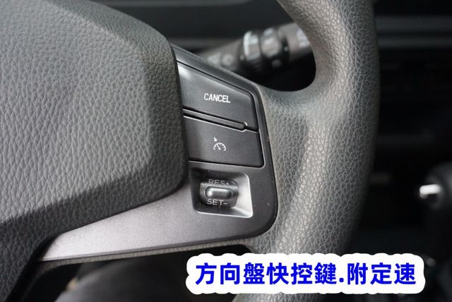 (稀有自排.8人座) 2021年 得利卡客貨兩用車 / 全車水噹噹 / 三排座椅.零頭款.可全額貸款  第19張相片