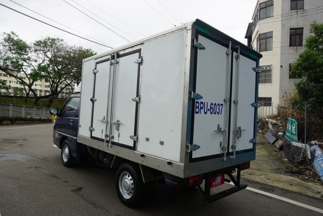 (只跑2萬多.零下-20度) 2022年 得利卡冷凍車/ 全車100%原鈑件. 零頭款.可全額貸款  第5張相片