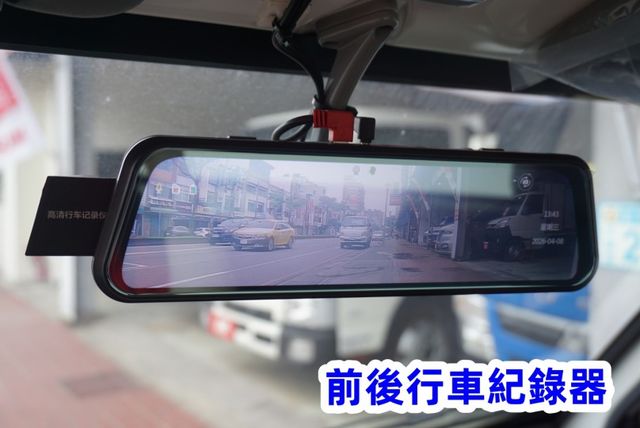 (只跑4萬多) 2024年 得利卡纖維廂 / 100%全車原鈑件 / 零頭款.可全額貸款  第16張相片