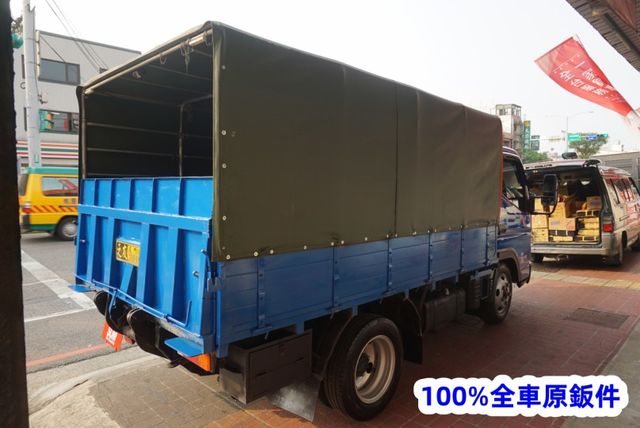 (附2.5尺升降尾門.布篷) 2017年 堅達10尺半貨車 / 100%全車原鈑件.零頭款.可全額貸款  第7張相片