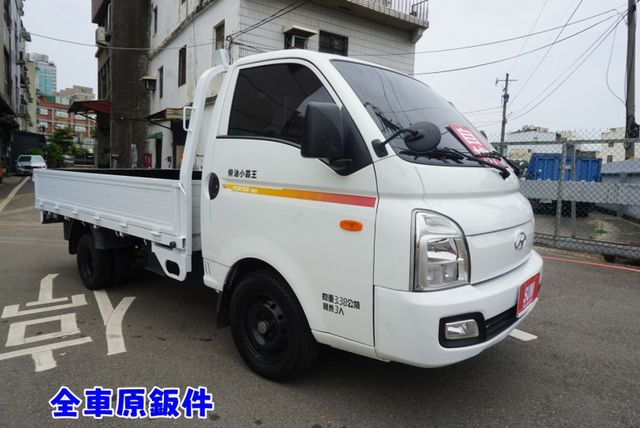 (自排)2023年現代PORTER / 三人座/ ABS/ 全車原鈑件 / 零頭款 可全額貸款  第4張相片
