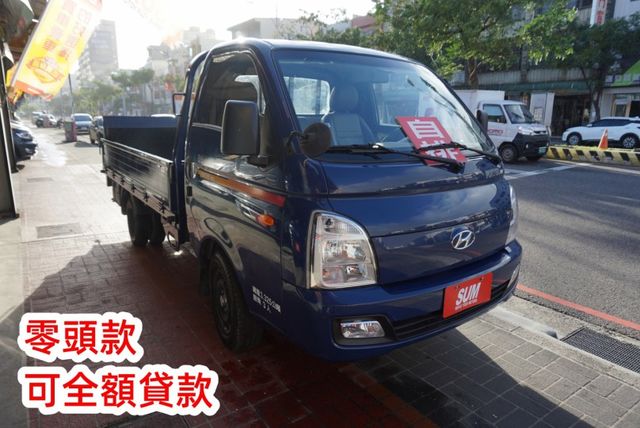 (只跑3萬多.附2.5尺升降尾門)2021年 現代小霸王單廂貨車 / 附行車紀錄器 .零頭款.可全額貸款  第4張相片