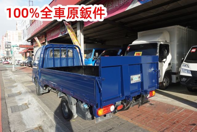 (只跑3萬多.附2.5尺升降尾門)2021年 現代小霸王單廂貨車 / 附行車紀錄器 .零頭款.可全額貸款  第5張相片