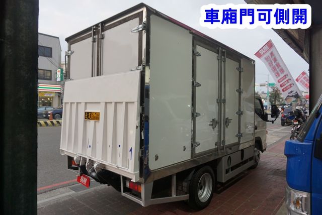 (只跑1萬多.稀有自排.附4尺升降尾門) 2024年 堅達11尺半冷凍車 / 附4路.零頭款.可全貸  第7張相片