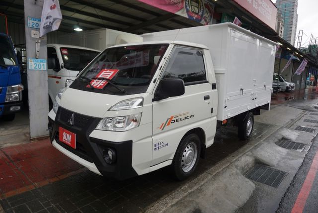 (稀有自排) 2021年 得利卡纖維廂 /車廂可側掀.附定速.全車水噹噹.零頭款.可全額貸款  第1張相片