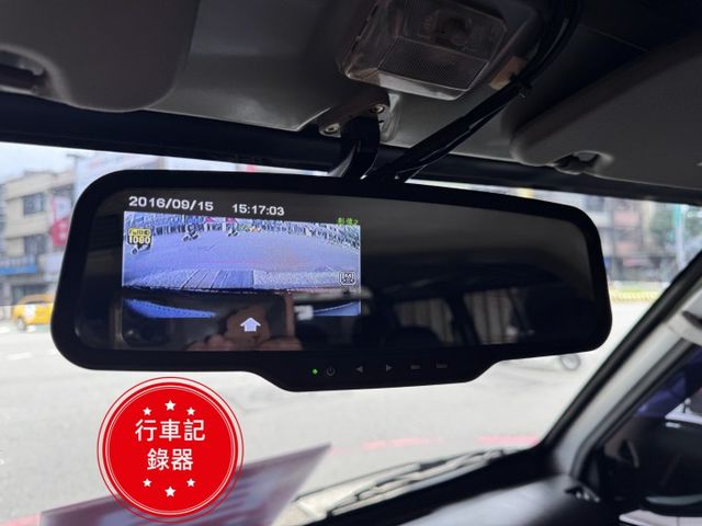 (只跑4萬多.8人座) 2020年 得利卡客貨兩用車 / 全車水噹噹. 零頭款.可全額貸款  第19張相片