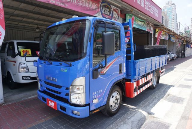 (只跑3萬多.附3尺尾門) 2024年 五十鈴11尺半/100%全車原鈑件 /附4路行車紀錄器. 零頭款.可全額貸款  第1張相片