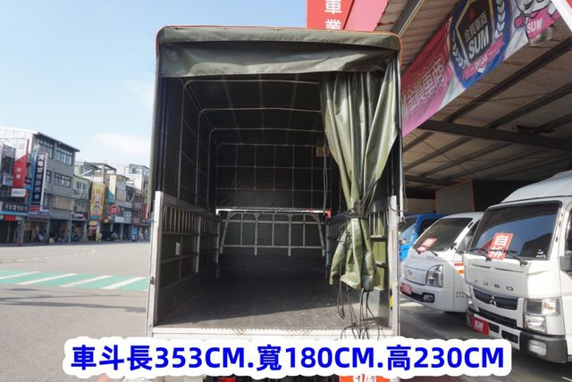 (附5尺尾門.升降布篷) 2023年 堅達11尺半貨車 / 附4路行車紀錄器 / 零頭款.可全額貸款  第7張相片