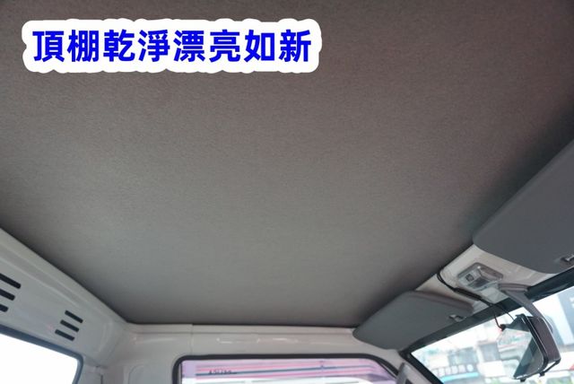 (只跑3萬多) 2021年 得利卡纖維廂 / 100%全車原鈑件/ 車廂門可側開.零頭款.可全額貸款  第14張相片