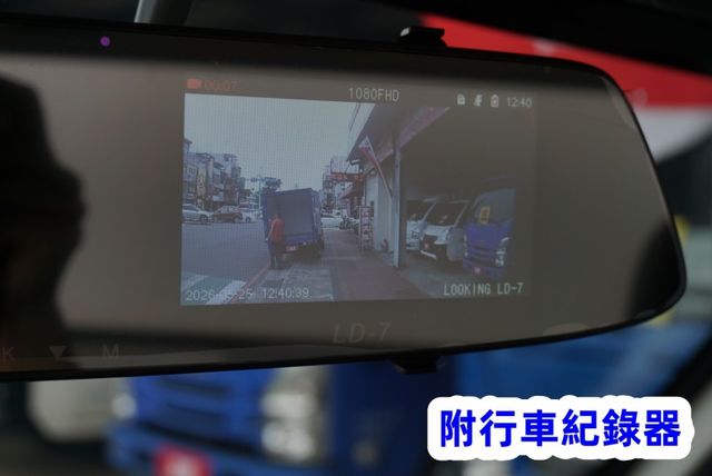 (只跑3萬多) 2021年 得利卡纖維廂 / 100%全車原鈑件/ 車廂門可側開.零頭款.可全額貸款  第15張相片