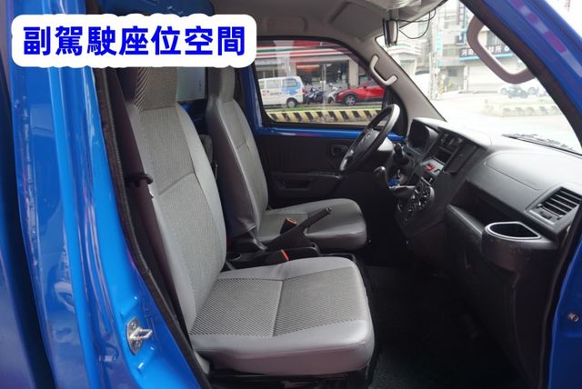 2025 TOYOTA TOWN ACE /100%全車原鈑件 / 零頭款.可全額貸款  第13張相片