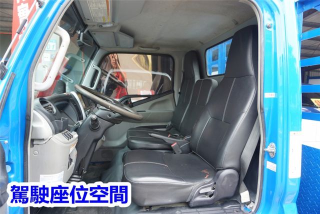 (稀有自排.附2.5尺升降尾門) 2022年 堅達11尺半貨車 / 附4路行車紀錄器. 零頭款.可全額貸款  第12張相片
