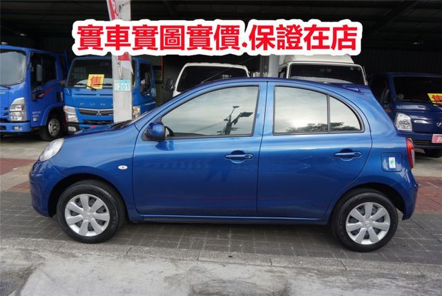 (只跑6萬) 2017年 NISSAN MARCH /全車水噹噹 / 雙安. 後座可傾倒/零頭款.可全額貸款  第8張相片