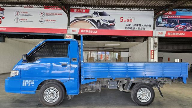 最強載貨好幫手，載貨空間大，有力耐操好操控，車況佳，內裝美，要訂要快呦~店面價34.8萬，網路特價31.8萬，大優惠!  第4張相片