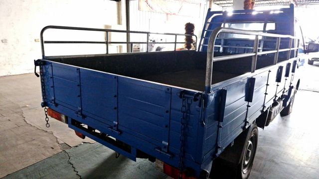 2014年最強載貨小能手，車況良好，漆面美，載貨能力佳，歡迎來電預約賞車~  第5張相片