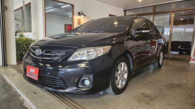 Altis 2012年出廠， 店面價24.8萬，網路特價只要22.8萬；就能擋住寒風，騎機車的辛苦，喜歡的朋友快來訂購喔  第1張相片