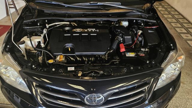 Altis 2012年出廠， 店面價24.8萬，網路特價只要22.8萬；就能擋住寒風，騎機車的辛苦，喜歡的朋友快來訂購喔  第9張相片
