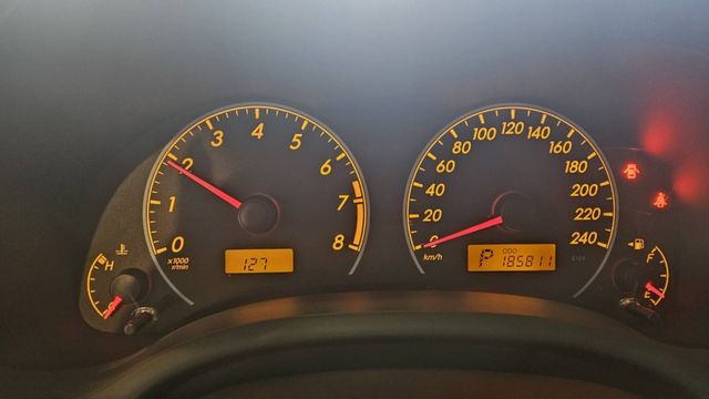 Altis 2012年出廠， 店面價24.8萬，網路特價只要22.8萬；就能擋住寒風，騎機車的辛苦，喜歡的朋友快來訂購喔  第16張相片