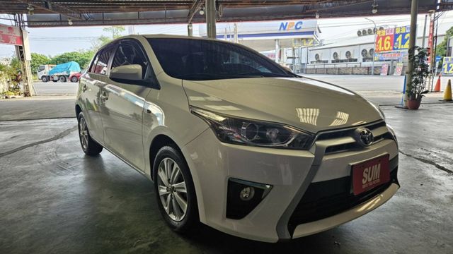2015年10月份只有5萬多， 最漂亮的白色 原版件,車況超佳。  第4張相片