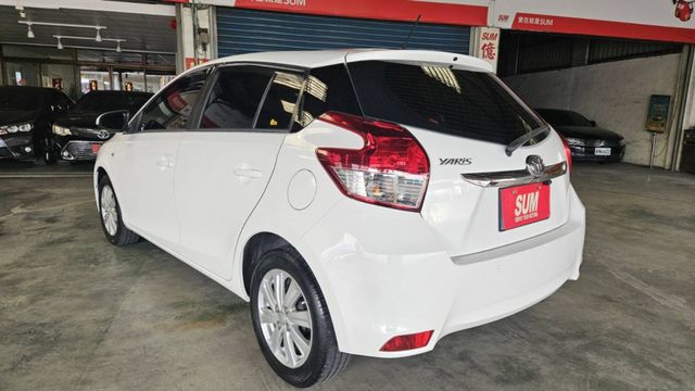 2015年10月份只有5萬多， 最漂亮的白色 原版件,車況超佳。  第6張相片