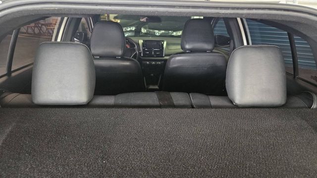 2015年10月份只有5萬多， 最漂亮的白色 原版件,車況超佳。  第11張相片