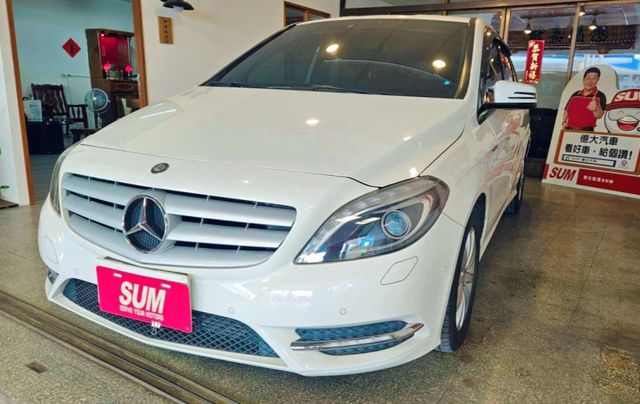 誰說進口車很貴,代步車也要很安全,全車原版件 車主超顧車全車剛保養完 就等你來賞車  第1張相片