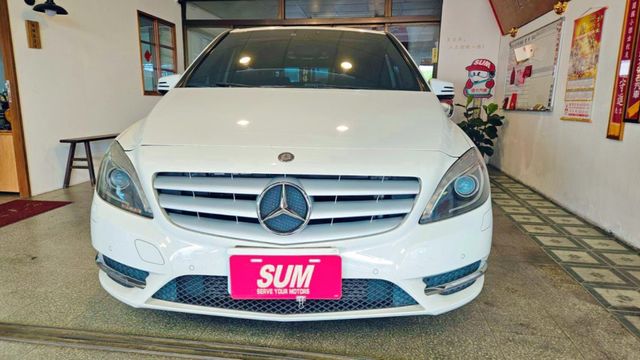 誰說進口車很貴,代步車也要很安全,全車原版件 車主超顧車全車剛保養完 就等你來賞車  第3張相片