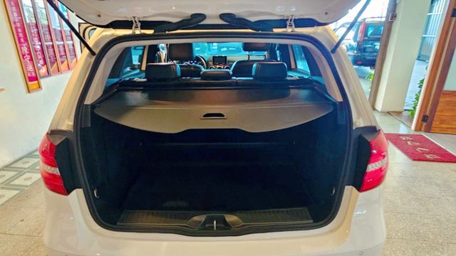 誰說進口車很貴,代步車也要很安全,全車原版件 車主超顧車全車剛保養完 就等你來賞車  第7張相片