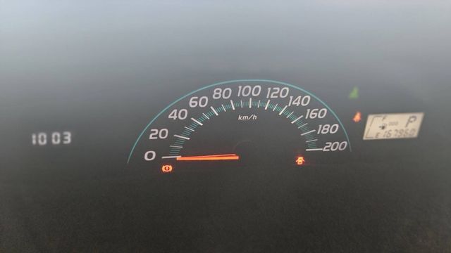 2011年 Yaris 車況非常好 ，最美麗的白色 ，經濟實惠 ，是你最佳的代步車~歡迎來電預約賞車~  第11張相片