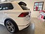 2017年Tiguan R-Line外觀，9.5萬km一手車，帥氣大包 ACC 電動尾門等高規配備，車況優 值得擁有！  第4張縮圖