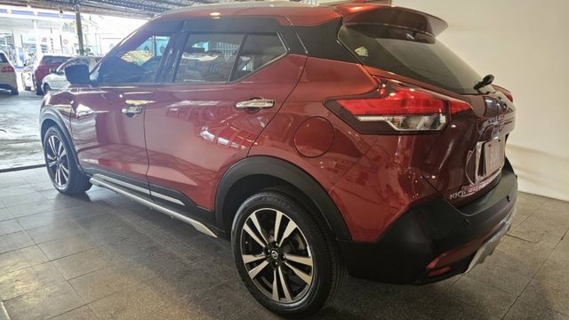 年前驚爆特惠價. KICKS 1.5，內外如新，旗艦版，跑10萬，全車原鈑件/360環景/免鑰匙/摸門/車道偏移  第7張相片