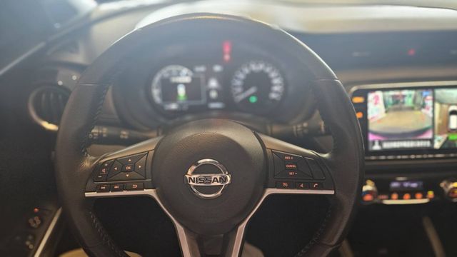 年前驚爆特惠價. KICKS 1.5，內外如新，旗艦版，跑10萬，全車原鈑件/360環景/免鑰匙/摸門/車道偏移  第15張相片