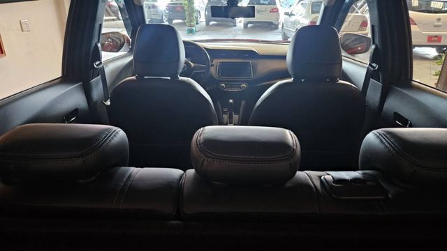 年前驚爆特惠價. KICKS 1.5，內外如新，旗艦版，跑10萬，全車原鈑件/360環景/免鑰匙/摸門/車道偏移  第17張相片