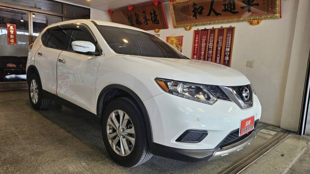 日產 X-Trail 2.0 ，CP值高，便宜入手，一手車， 內外如新， 車況佳，最漂亮的白色，少跑8萬3仟  第2張相片
