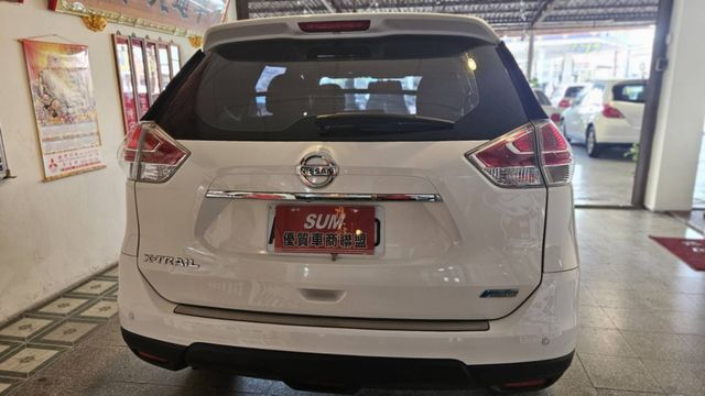 日產 X-Trail 2.0 ，CP值高，便宜入手，一手車， 內外如新， 車況佳，最漂亮的白色，少跑8萬3仟  第5張相片