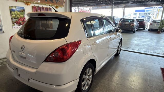 多變的季節裡，一台車況良好的代步車，為你的每一段路程提供穩定與保護。  第3張相片